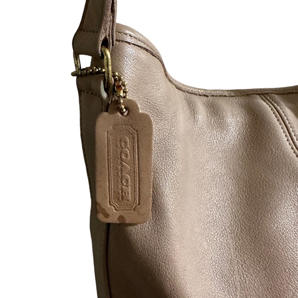 COACH #4075 Leather "Bucket Bag" USA Made early 90's Color Is Putty - Picture 8 of 12